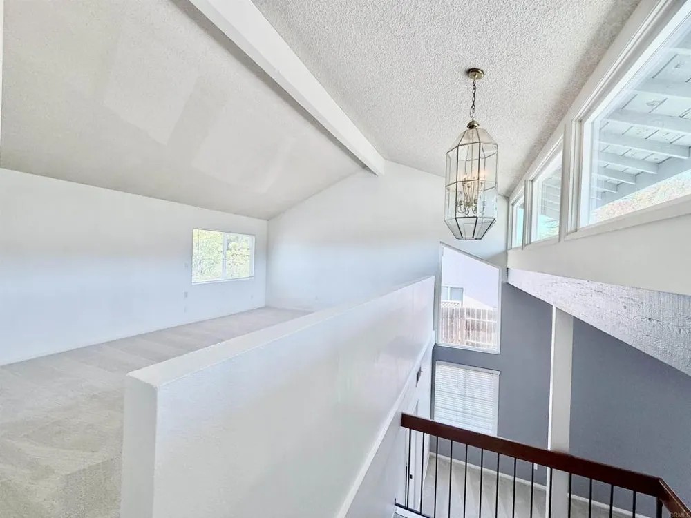 14744 Roberto Rio Road Poway, CA 92064