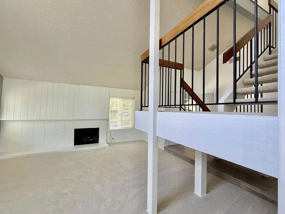 14744 Roberto Rio Road Poway, CA 92064
