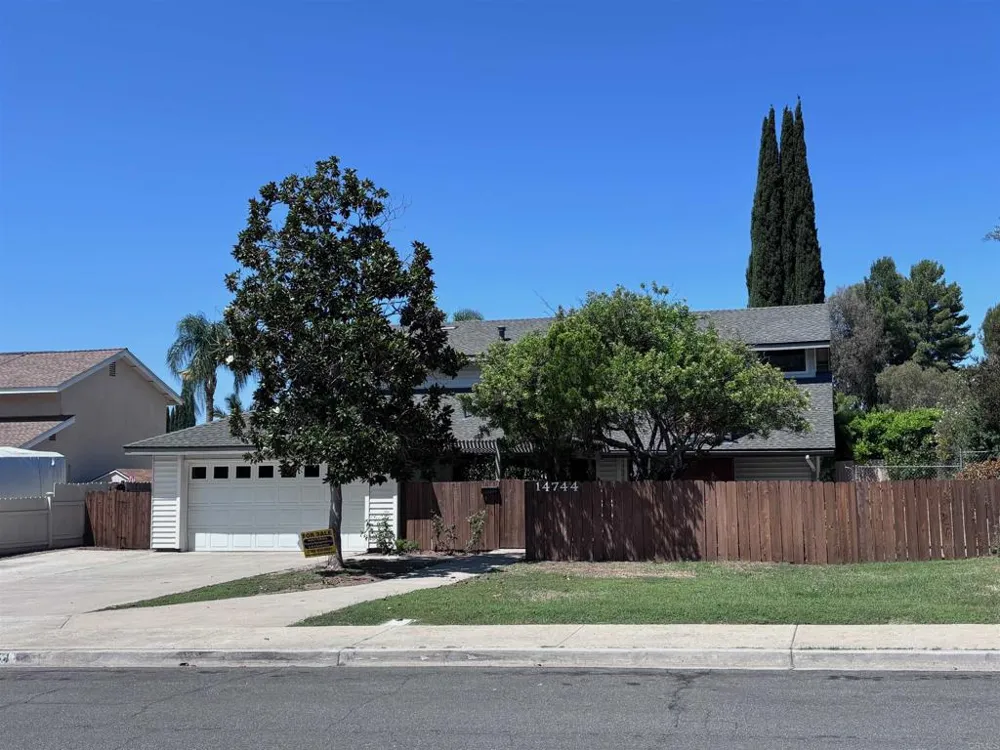 14744 Roberto Rio Road Poway, CA 92064
