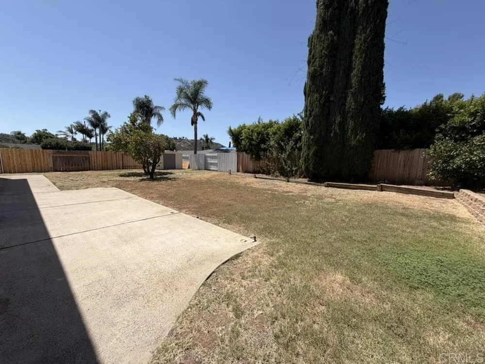 14744 Roberto Rio Road Poway, CA 92064