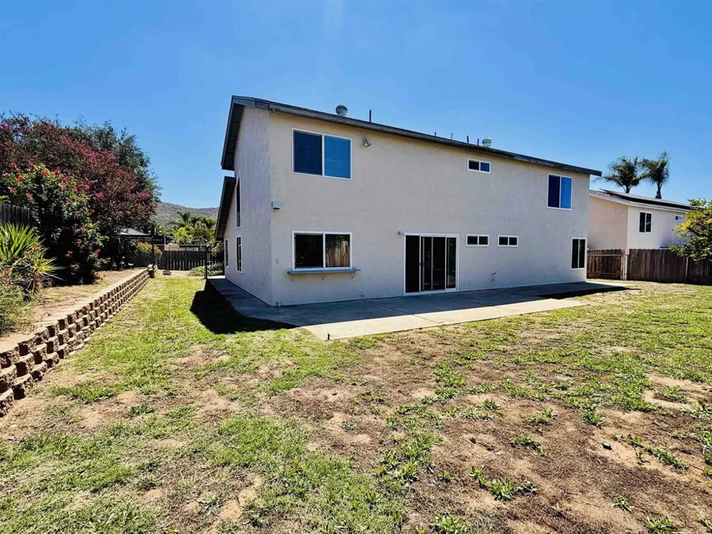 14744 Roberto Rio Road Poway, CA 92064