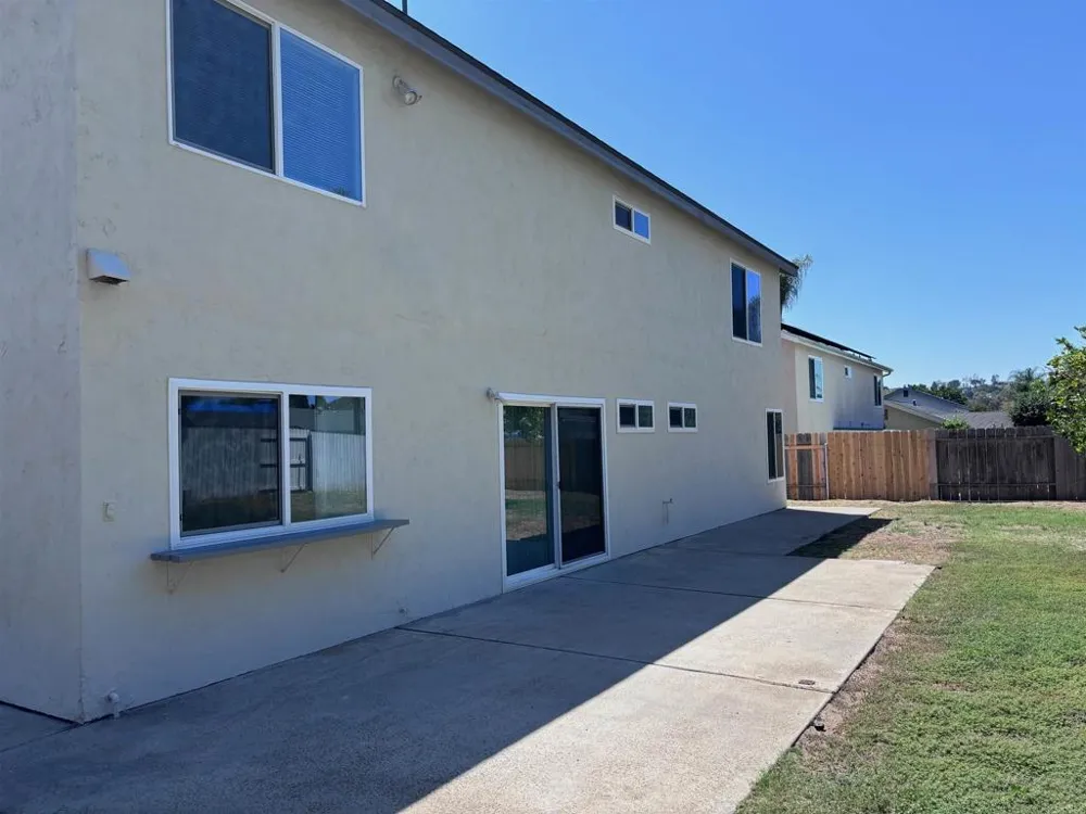 14744 Roberto Rio Road Poway, CA 92064