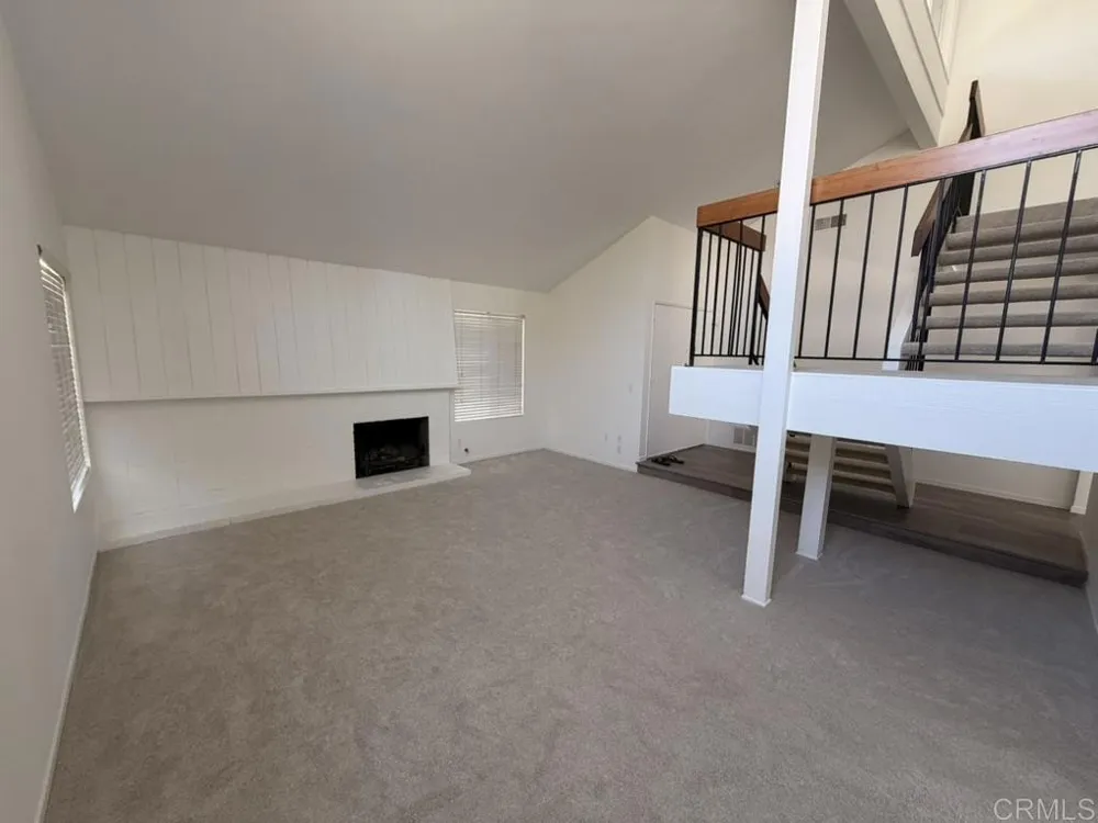 14744 Roberto Rio Road Poway, CA 92064