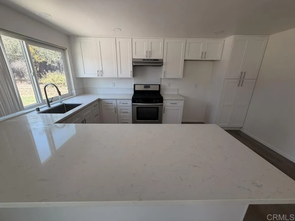 14744 Roberto Rio Road Poway, CA 92064