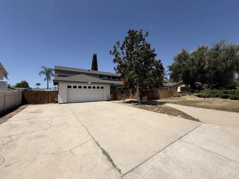14744 Roberto Rio Road Poway, CA 92064