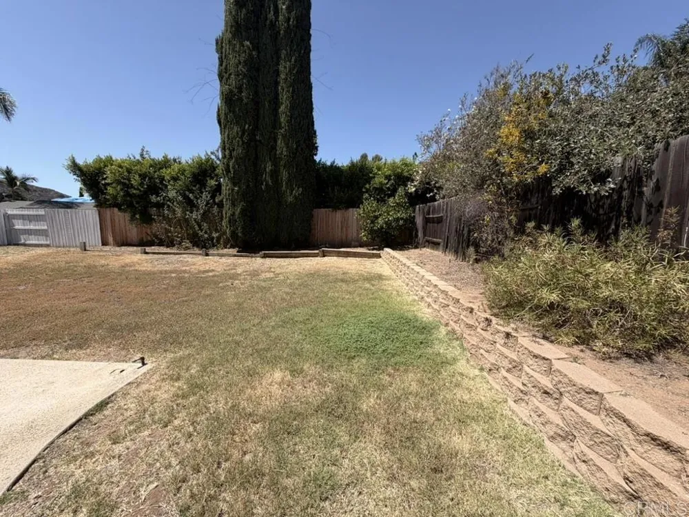14744 Roberto Rio Road Poway, CA 92064