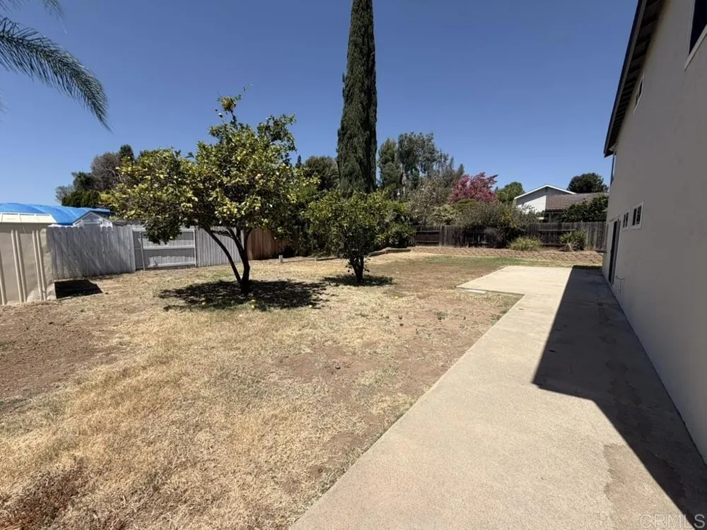 14744 Roberto Rio Road Poway, CA 92064