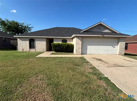 405 James Loop