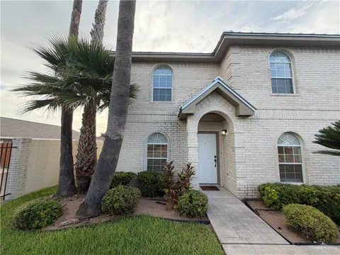 620 Robin Avenue #4