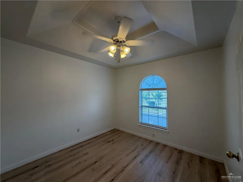 620 Robin Avenue #4 McAllen, TX 78501