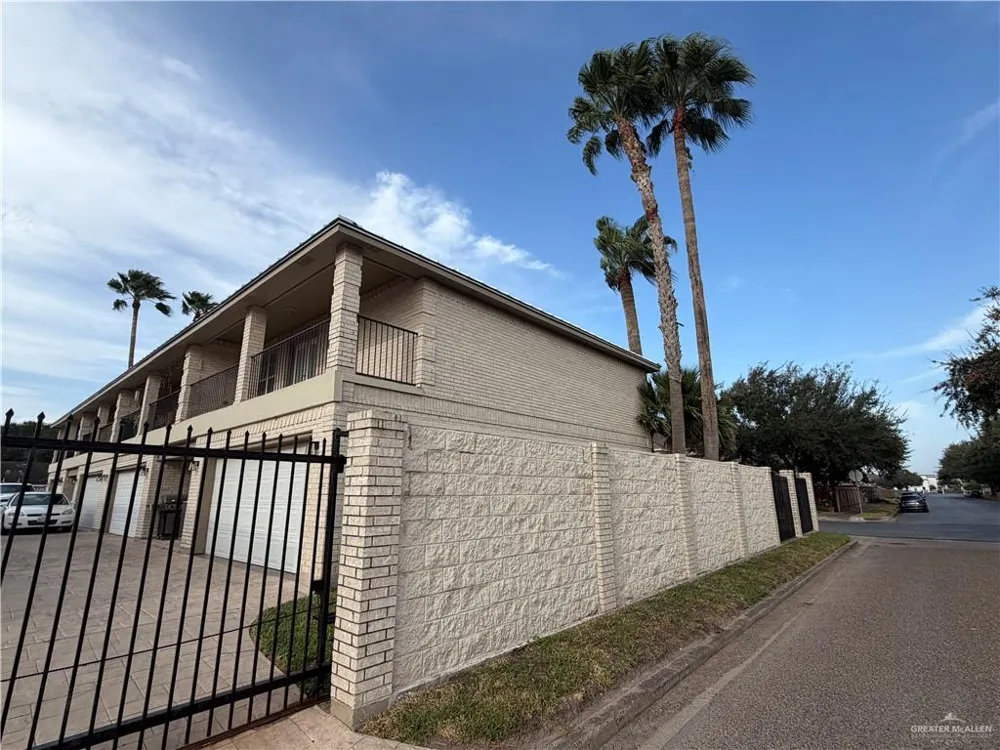 620 Robin Avenue #4 McAllen, TX 78501