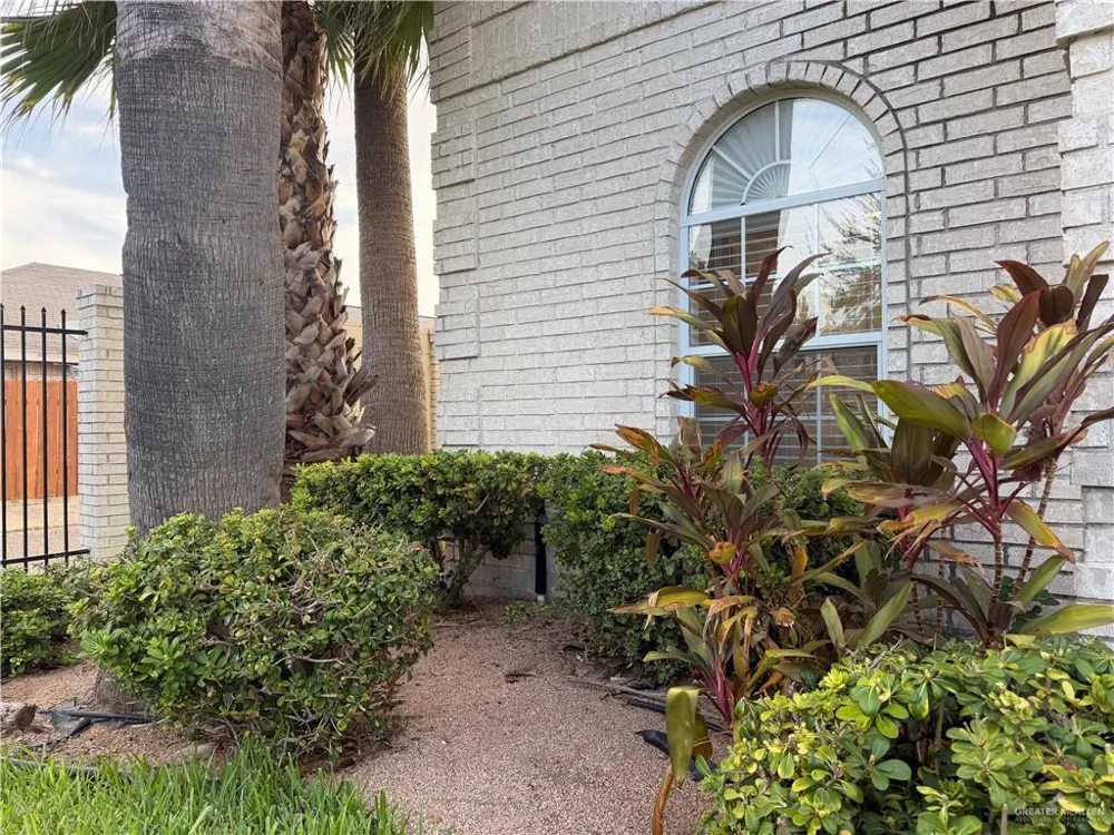620 Robin Avenue #4 McAllen, TX 78501