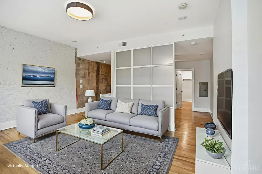 11 E Court Street #303 Cincinnati, OH 45202