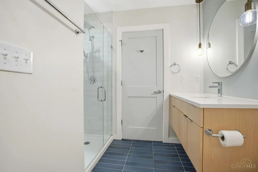 11 E Court Street #303 Cincinnati, OH 45202