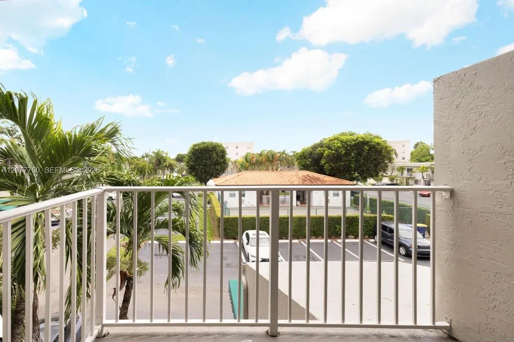 7510 SW 152nd Ave #B207 Miami, FL 33193