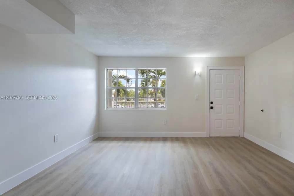7510 SW 152nd Ave #B207 Miami, FL 33193