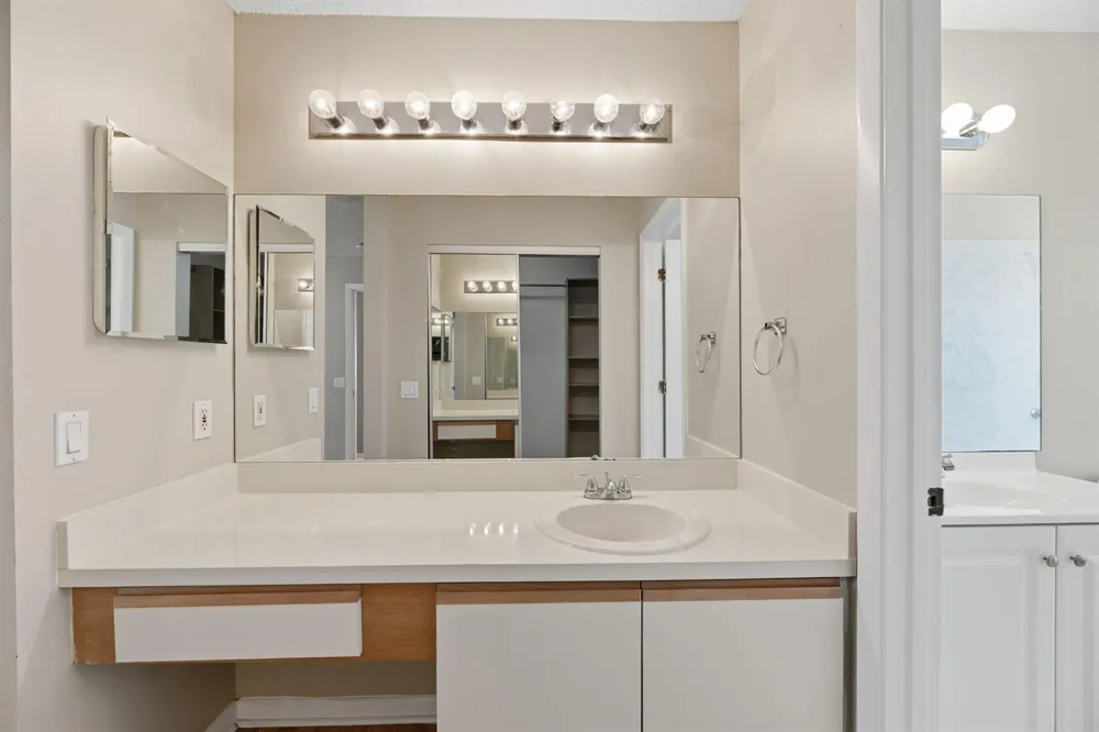 2716 Arrowwood Court Davie, FL 33328