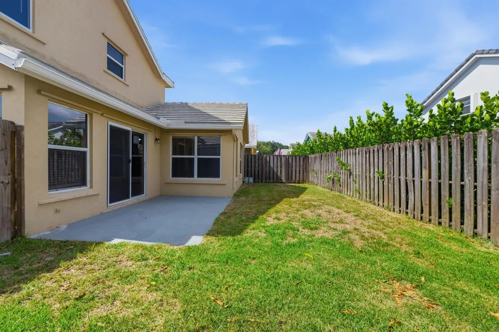 2716 Arrowwood Court Davie, FL 33328