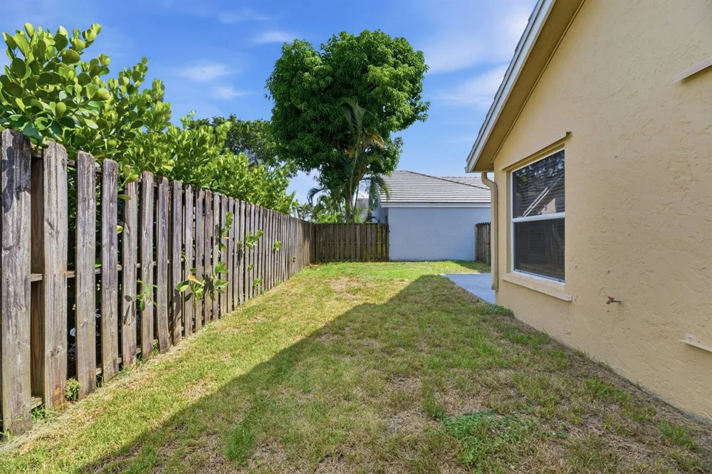 2716 Arrowwood Court Davie, FL 33328