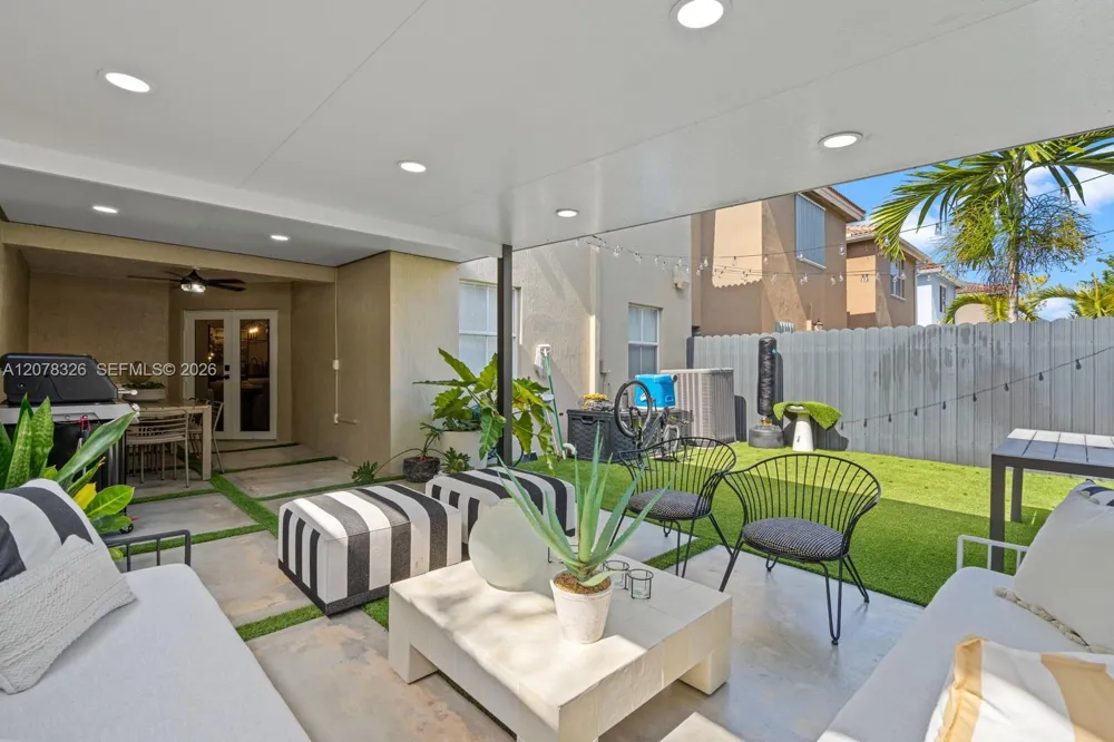 16634 SW 48th Ter #16634 Miami, FL 33185
