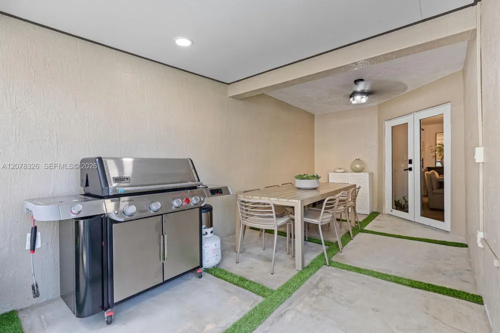 16634 SW 48th Ter #16634 Miami, FL 33185
