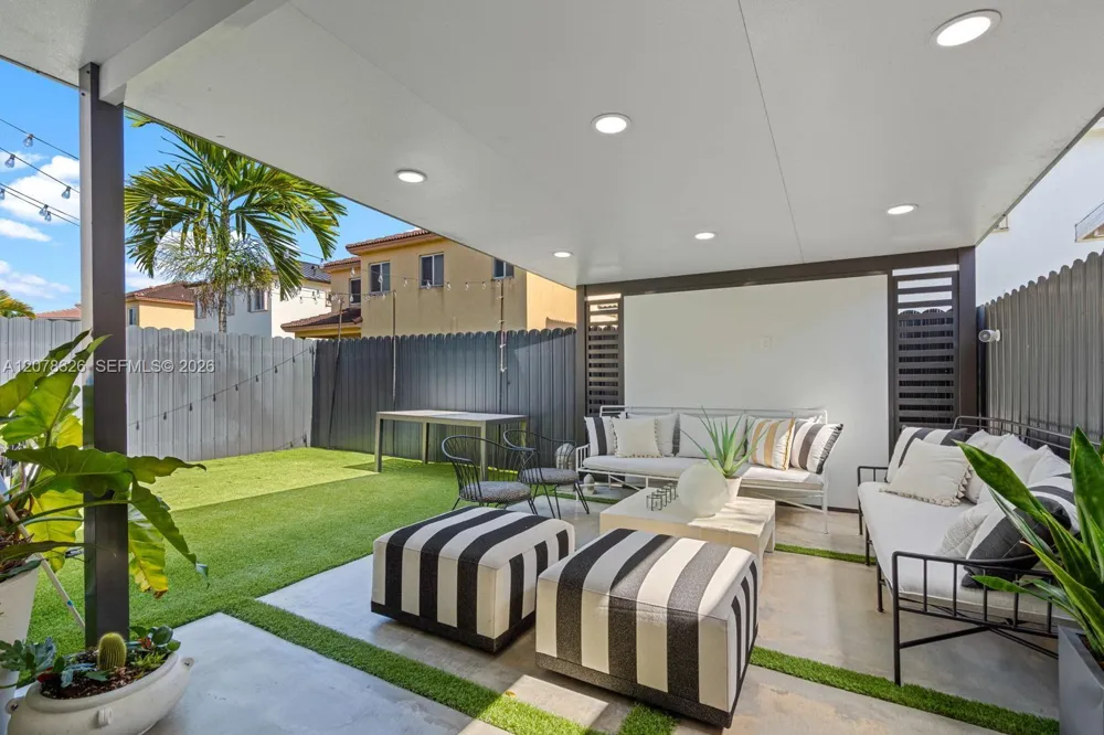 16634 SW 48th Ter #16634 Miami, FL 33185
