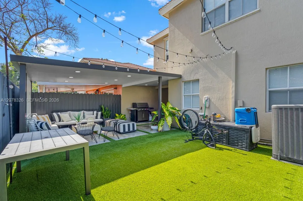 16634 SW 48th Ter #16634 Miami, FL 33185