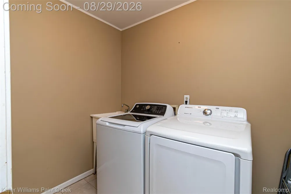 4341 Berkshire Drive #110 Sterling Heights City, MI 48314