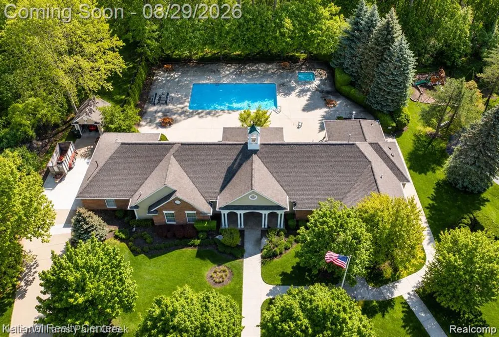 4341 Berkshire Drive #110 Sterling Heights City, MI 48314