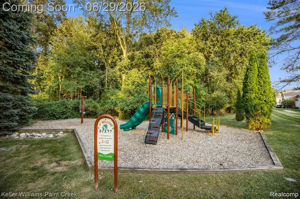 4341 Berkshire Drive #110 Sterling Heights City, MI 48314