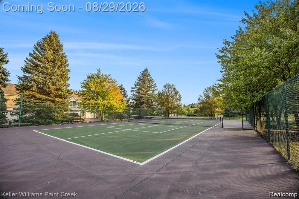 4341 Berkshire Drive #110 Sterling Heights City, MI 48314