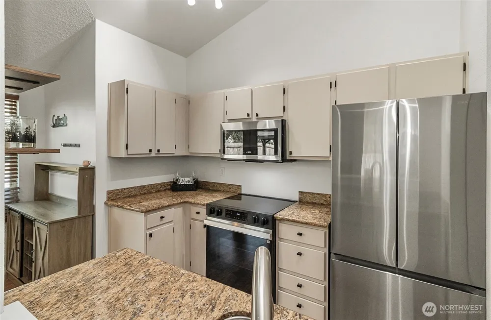 11510 SE 215th Street Kent, WA 98031