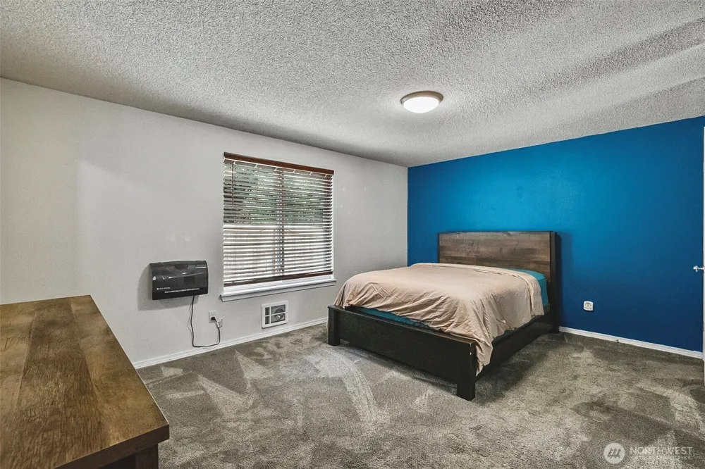 11510 SE 215th Street Kent, WA 98031