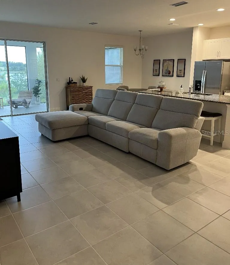 7118 ROLLING LEAF ROAD Groveland, FL 34736