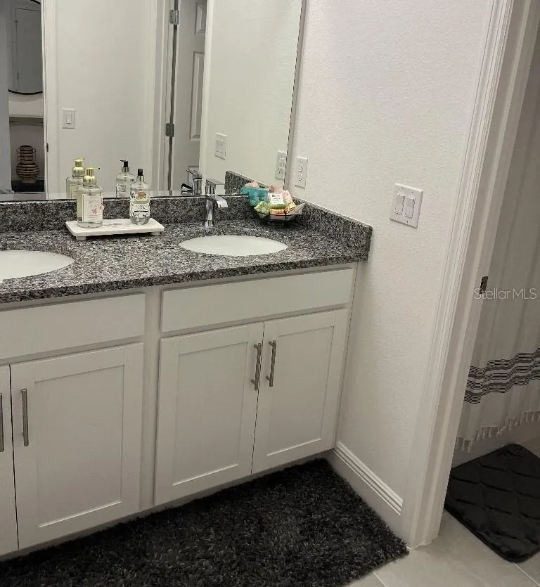 7118 ROLLING LEAF ROAD Groveland, FL 34736