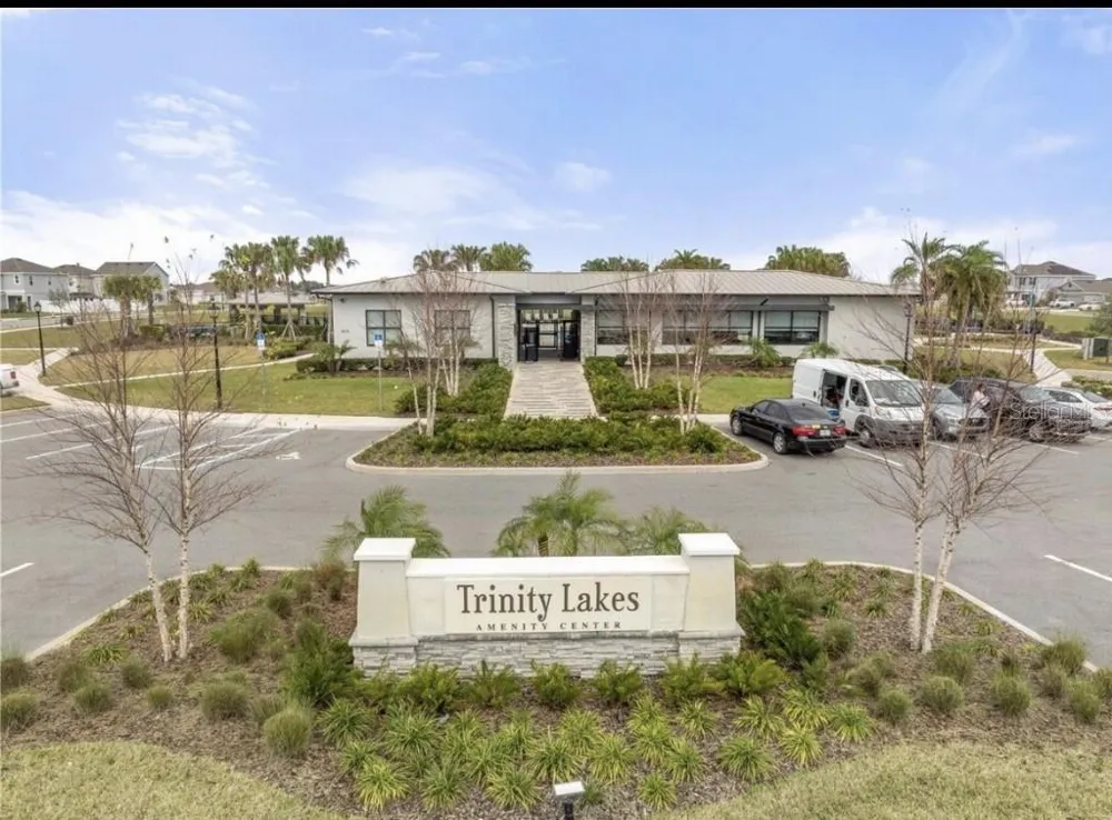 7118 ROLLING LEAF ROAD Groveland, FL 34736