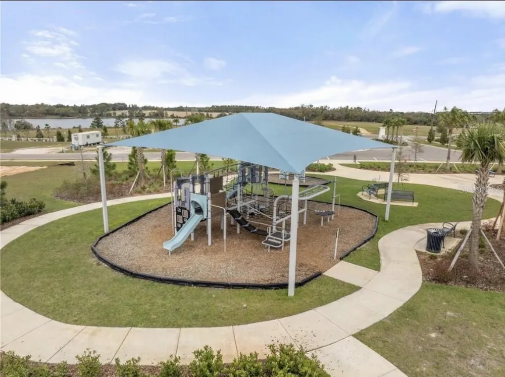7118 ROLLING LEAF ROAD Groveland, FL 34736