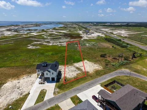 105 Port St Claire
