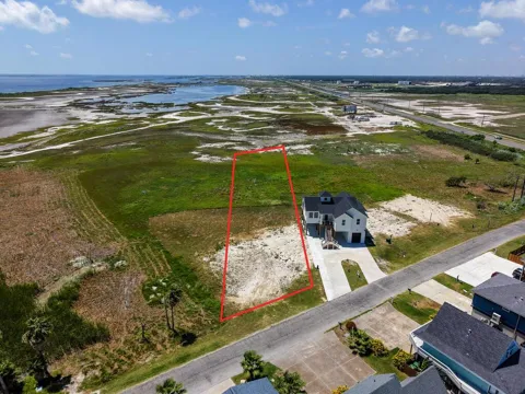 117 Port St Claire