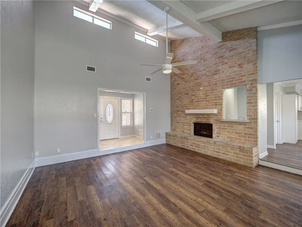 2114 Matagorda Drive Portland, TX 78374