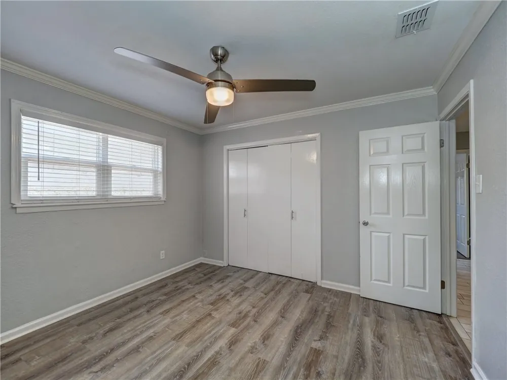 2114 Matagorda Drive Portland, TX 78374
