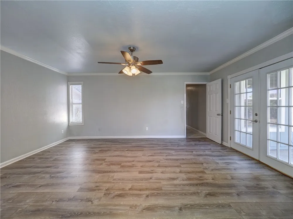 2114 Matagorda Drive Portland, TX 78374
