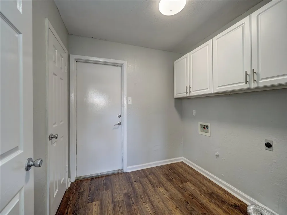 2114 Matagorda Drive Portland, TX 78374