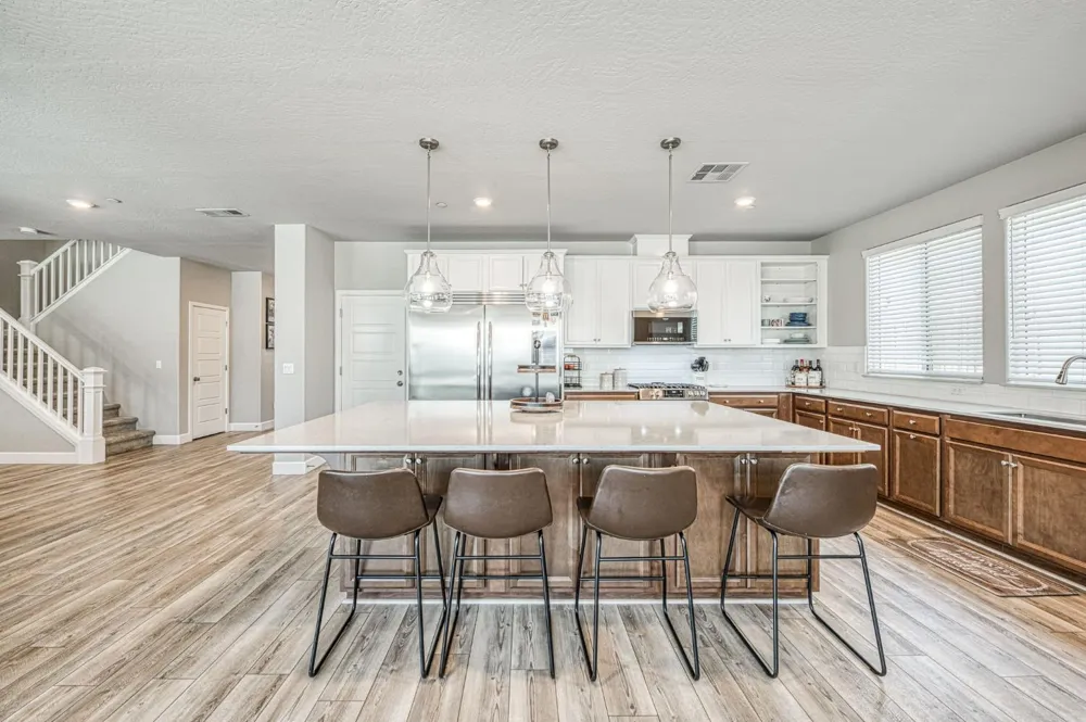 697 Expedition Way Madera, CA 93636