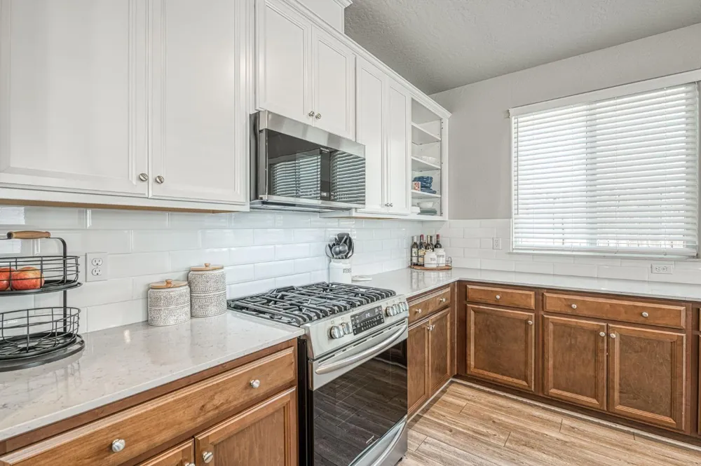697 Expedition Way Madera, CA 93636