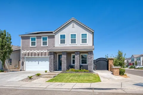 697 Expedition Way