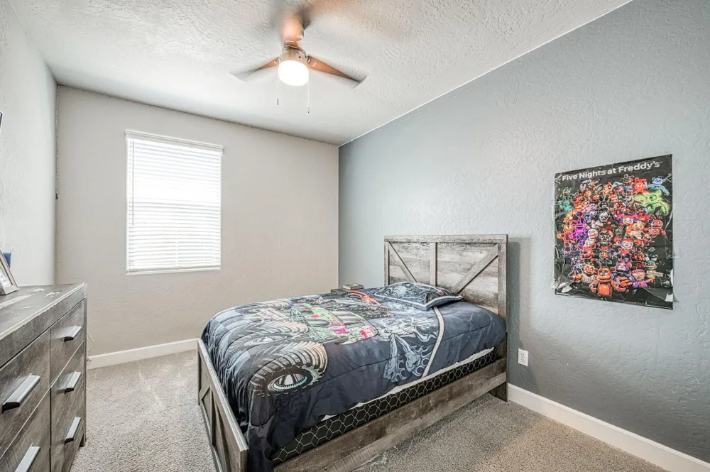 697 Expedition Way Madera, CA 93636
