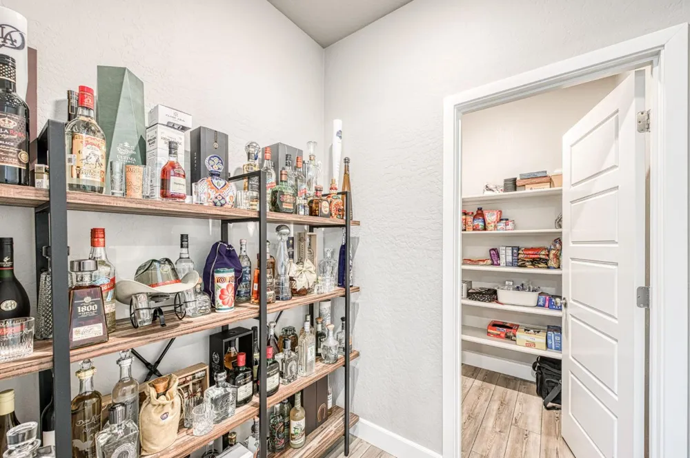 697 Expedition Way Madera, CA 93636