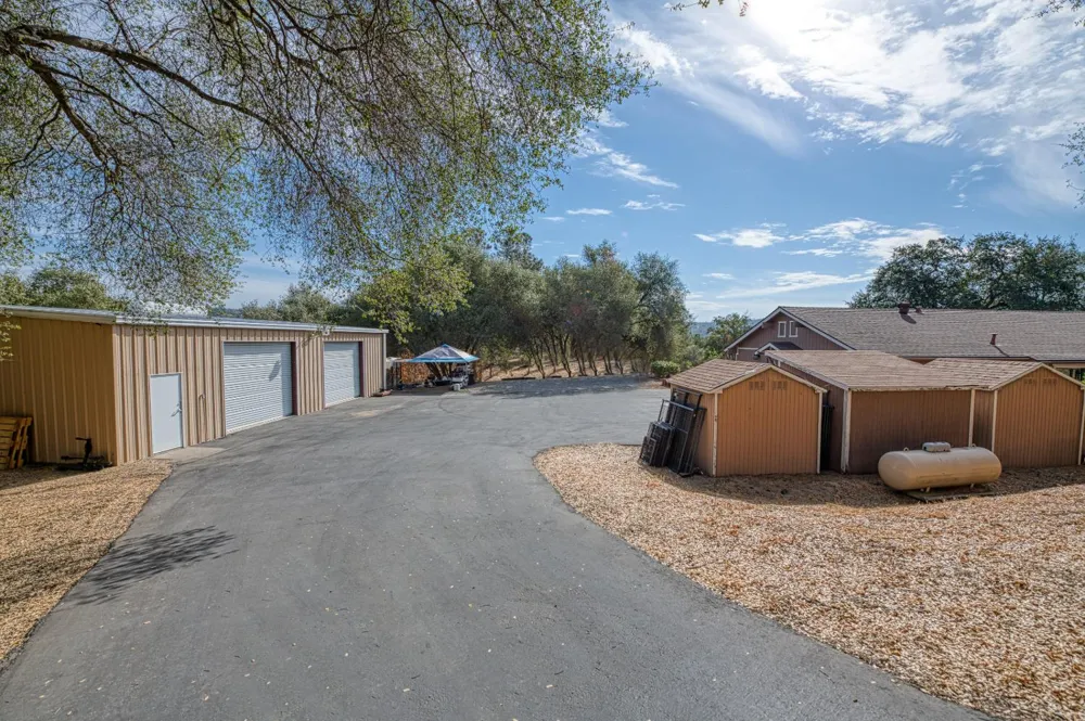44585 Spring Hill Road Coarsegold, CA 93614