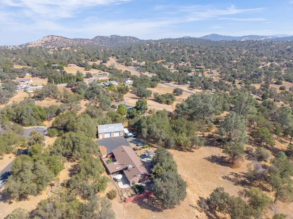 44585 Spring Hill Road Coarsegold, CA 93614